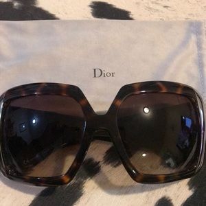 DIOR tortoise shell, big frame sunglasses